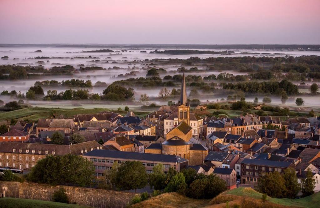 Le Bastion Apartment Rocroi ภายนอก รูปภาพ